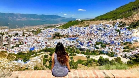 /thumbs/480&times;270&times;crop/entries/Mujer-suenos-azul.jpg